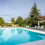 Le Château Villa